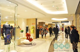 圣誕消費熱潮涌動 華林旗下百貨超市銷售近億，二手日用品市場同步升溫